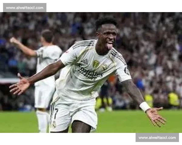 皇马上诉卢宁红牌：为护维尼修斯冲替补席，唯一重罚引争议